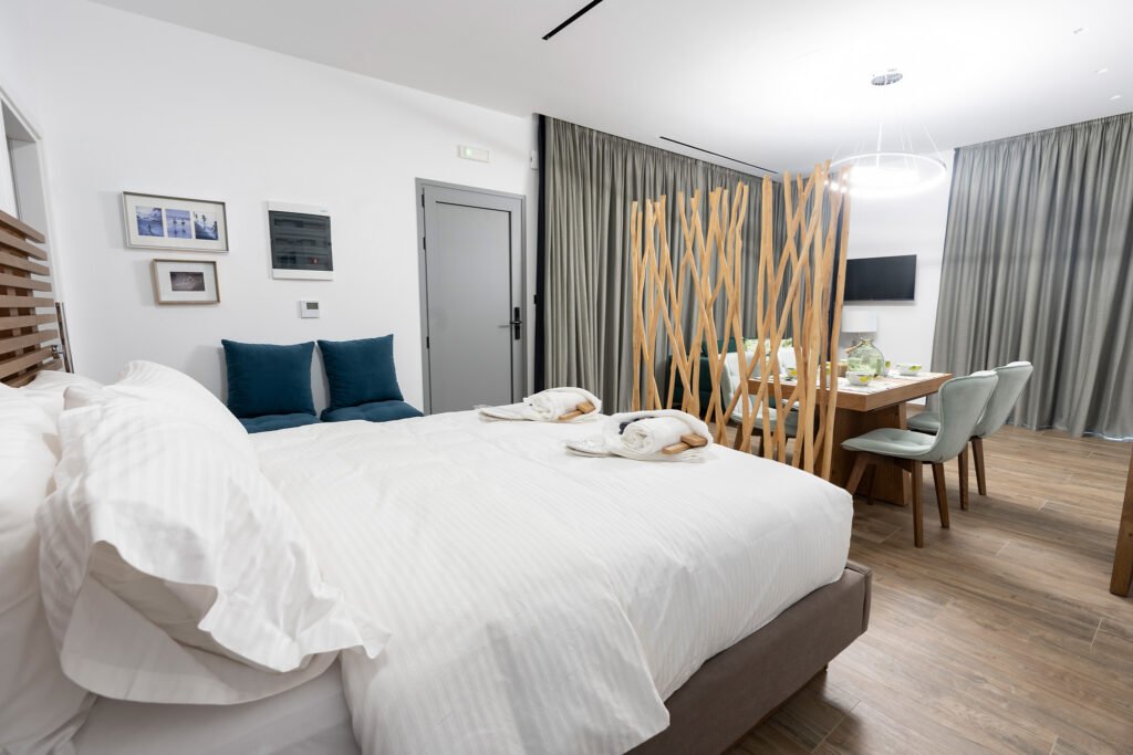 Suite 316 – Private Jacuzzi