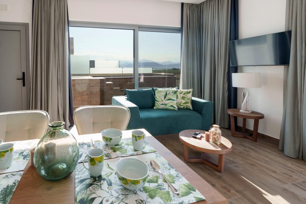 Suite 316 – Private Jacuzzi