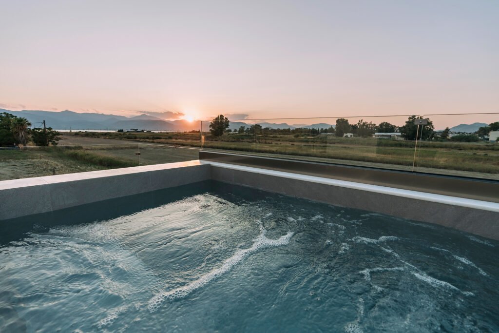 Suite 315 – Private Jacuzzi